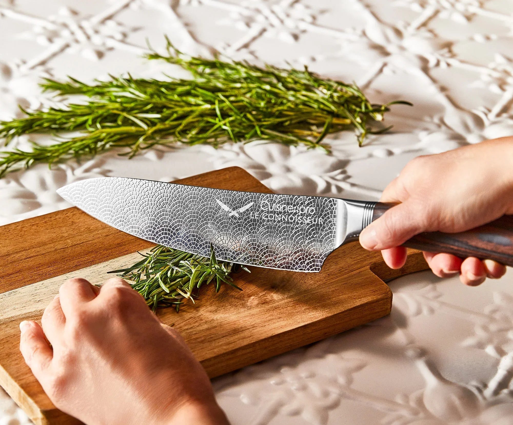 Meet LE CONNOISSEUR™: The New Standard in High End Knives
