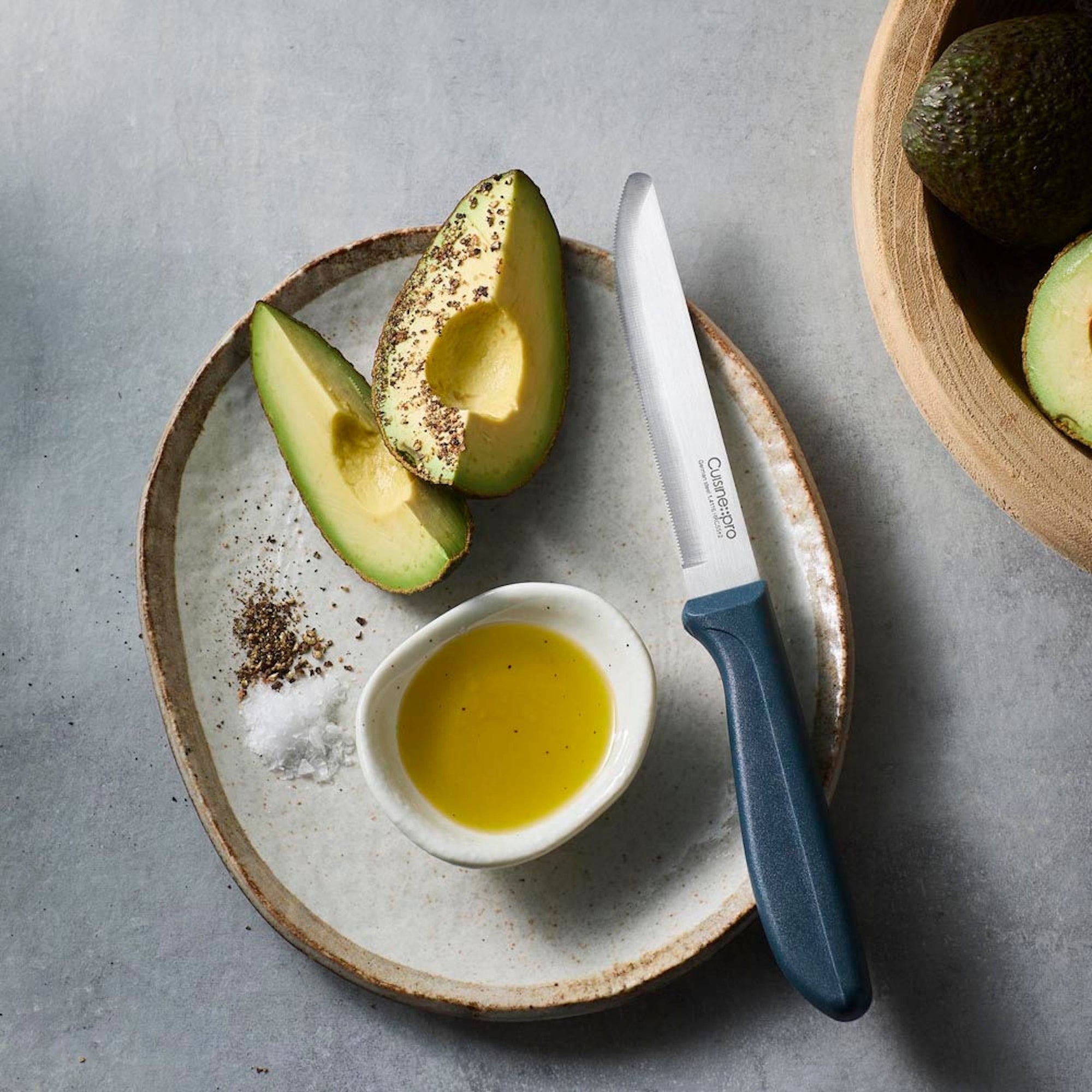 Cuisine::pro® CLASSIC Round Tip 5 in Serrated Utility Knife